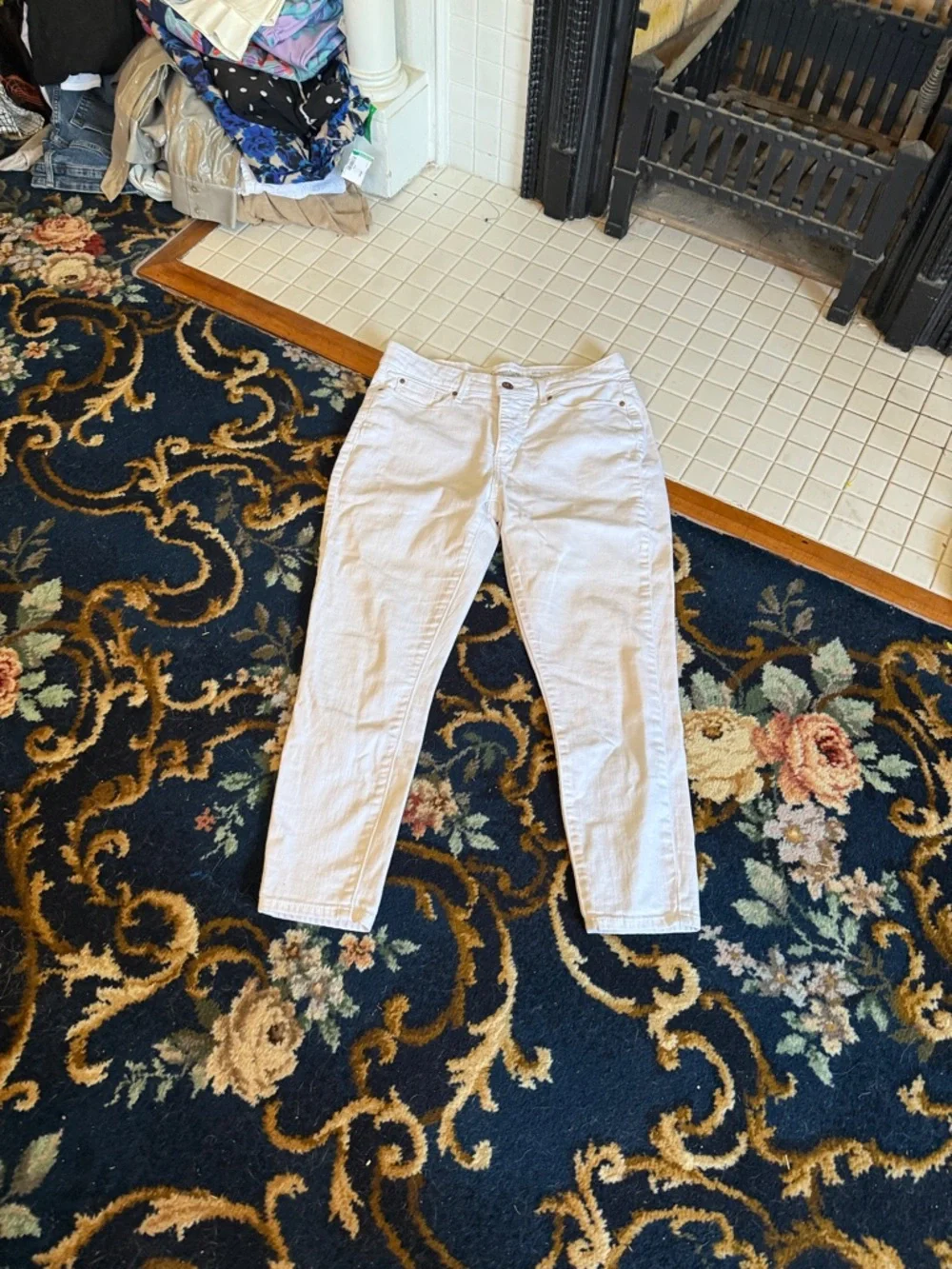 Signature by Levi Strauss crisp white
